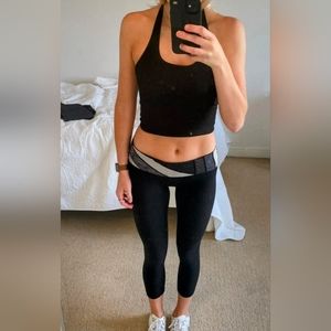 Womens Lululemon Black Cropped Athletica Leggings - Size 6